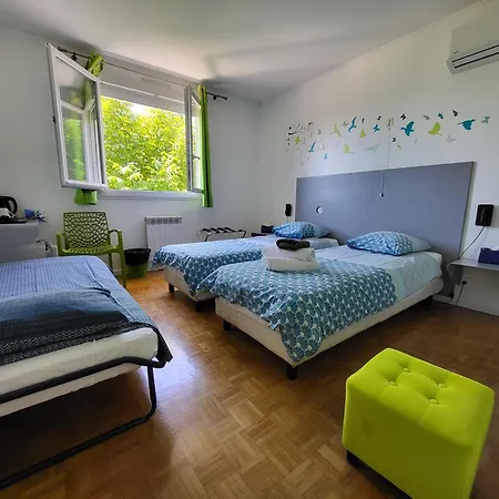 Pour Groupe Climatise, Parking, Jardin Proche Toulouse, Airbus, Meett Et Aeroport *